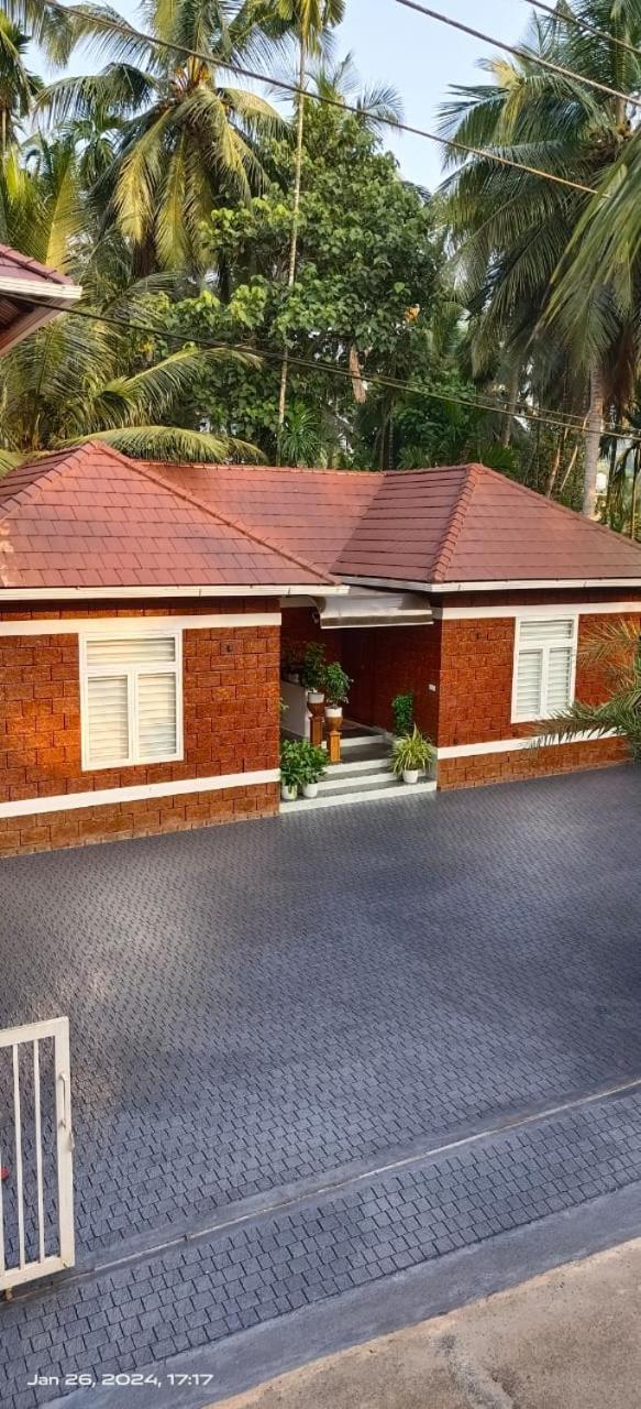 Redstone Villa Kozhikode Εξωτερικό φωτογραφία
